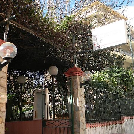 Vecchie Mura Varraze Exterior foto