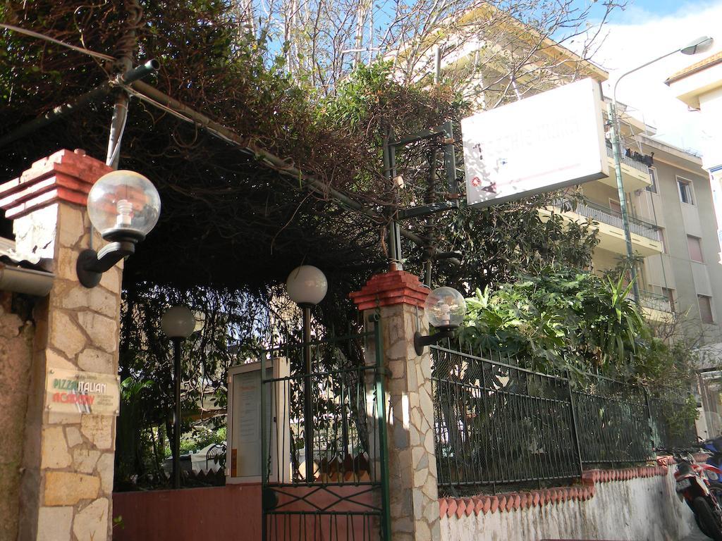 Vecchie Mura Varraze Exterior foto
